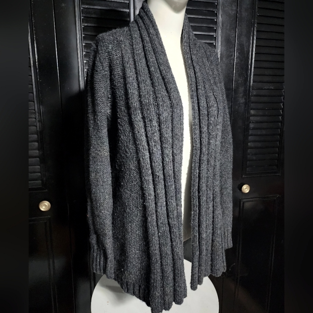 Natural Reflections Grey Wool Cardigan Sweater Ribbed Detail Warm Heavy Medium